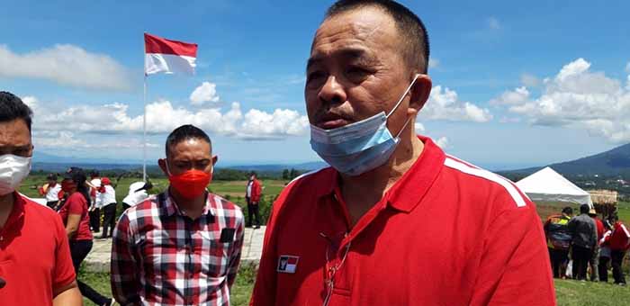 Wenny Lumentut Laksanakan Upacara HUT RI ke-75 Bersama Petani Dan Masyarakat Kota Tomohon